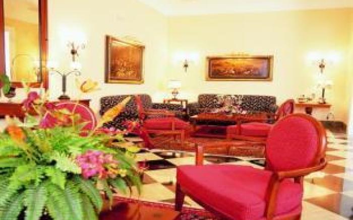Hotel Federico II Central Palace