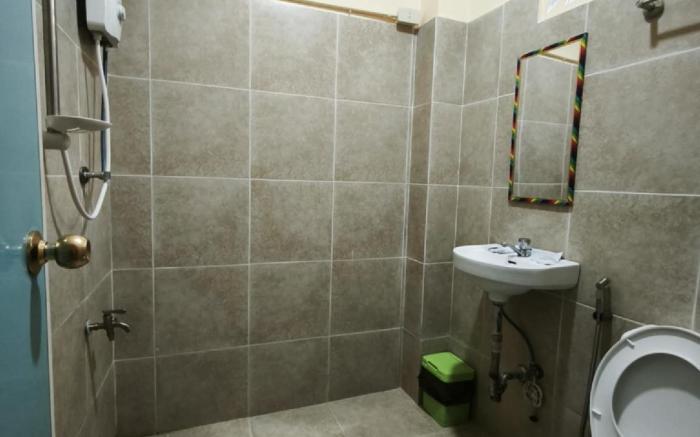 Rent-A-House in Coron