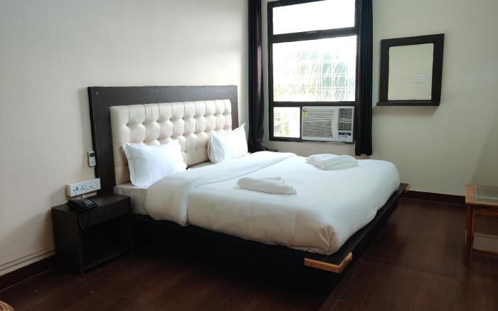 MVT RESORT & RESTAURANT