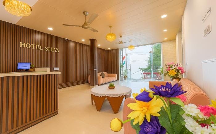 Hotel Shiva Lake - Near Mussoorie Lake