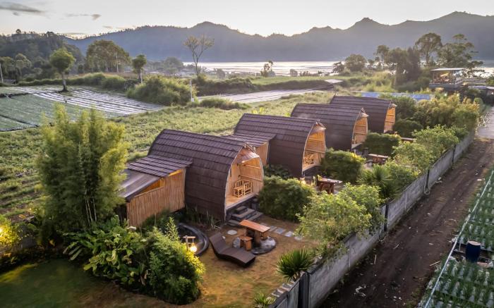 Tegal Bamboo Cottages & Private Hot Spring