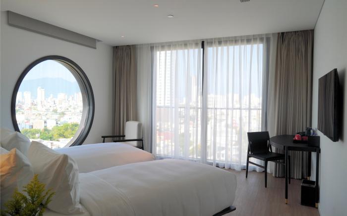 Caro Premium Danang Hotel