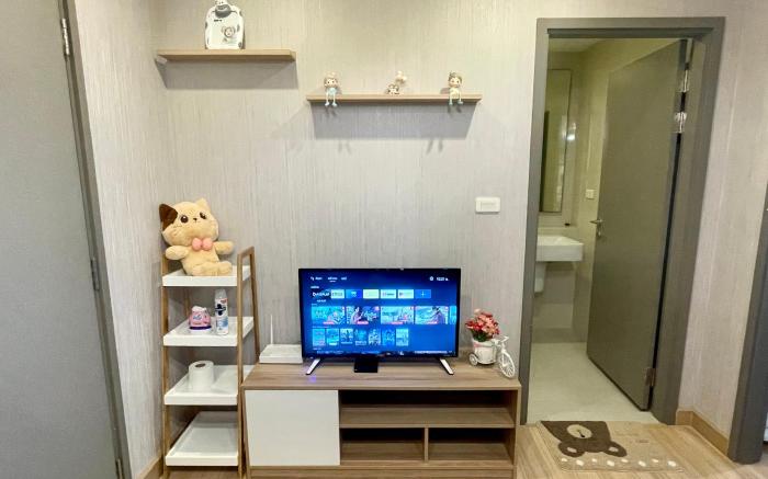 The Base Central Pattaya 38 by Numam . Pool view. 