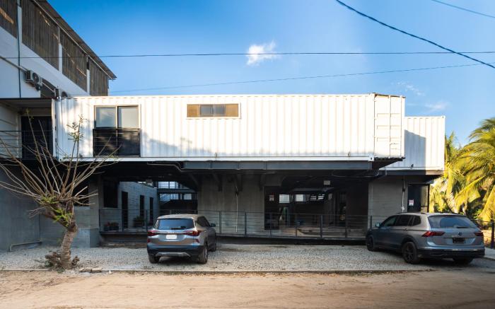 Esssential PXM Arkitainer Residential Lofts