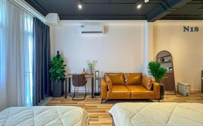 H"home: Căn hộ mới, có ban công thang máy quận 1