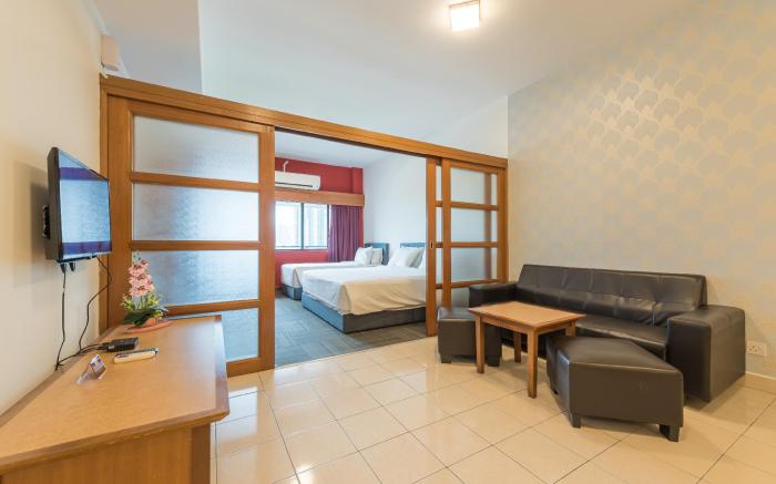 Menara PGRM 3Pax Hotel Pool 03
