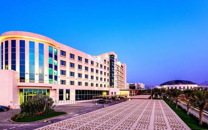 Crowne Plaza Muscat OCEC By IHG