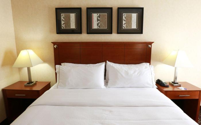 Holiday Inn Express Hotel & Suites West Chester By IHG