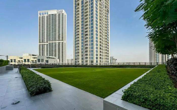 Dancenter Premium 2 Bedroom at Creek Horizon