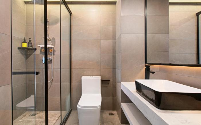 IU Hotel Taiyuan South Station East Square