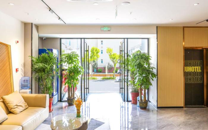 IU Hotel Yantai development zone golden beach Haishuigu