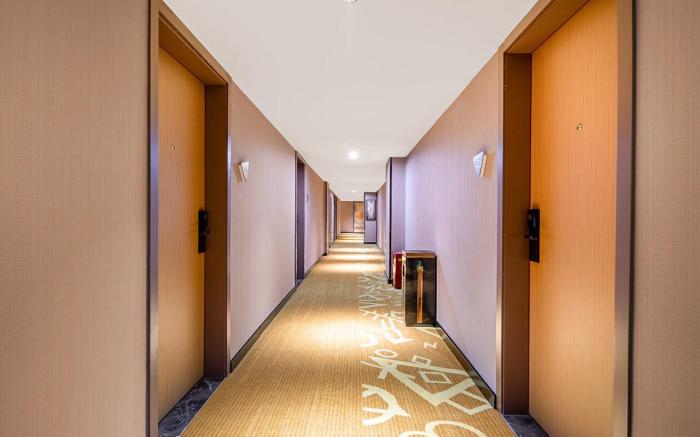 IU Hotel Jining Liangshan Longcheng Square