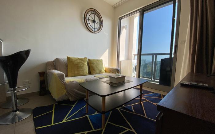 Unixx condo sea view near walking street