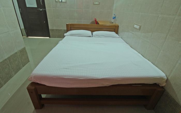 SPOT ON 39474 Gokarna Gc Stay