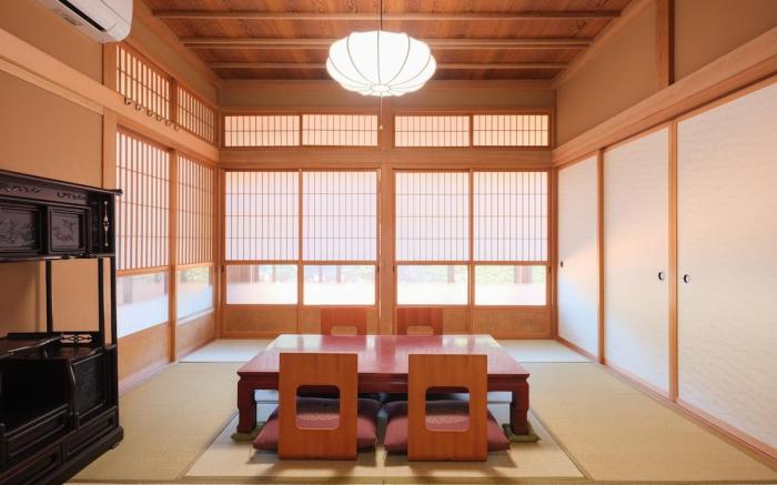 Yakuimon 薬医門の宿