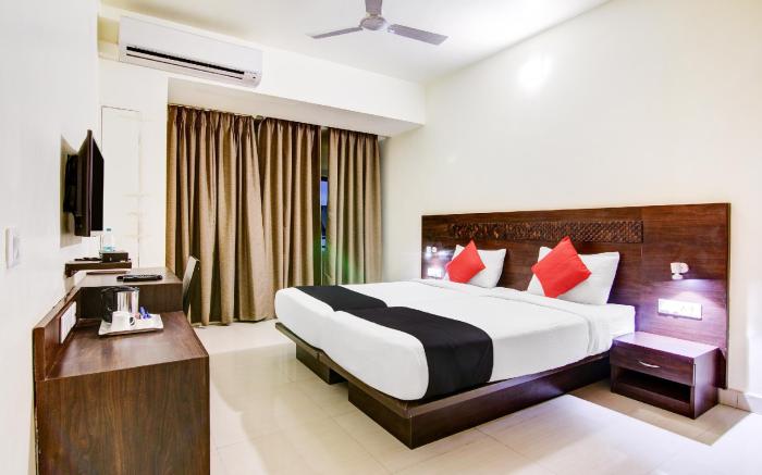 Capital O 37677 Xec Residency