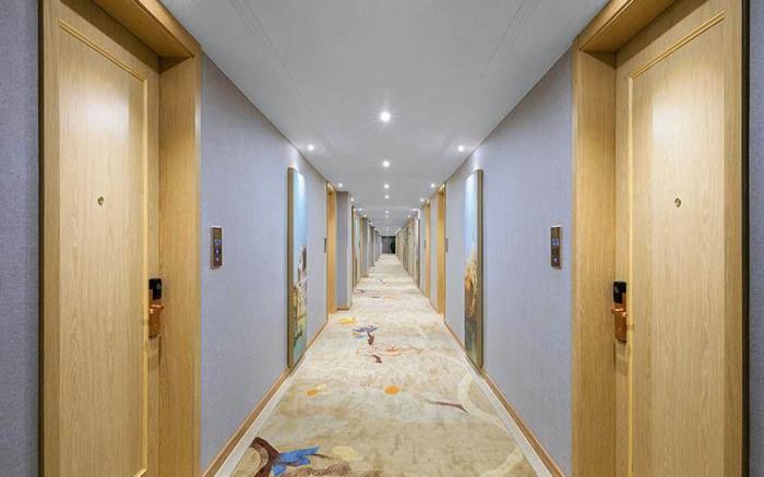 Vienna International Hotel Suzhou Dongwu South Road Hongzhuang Metro Station