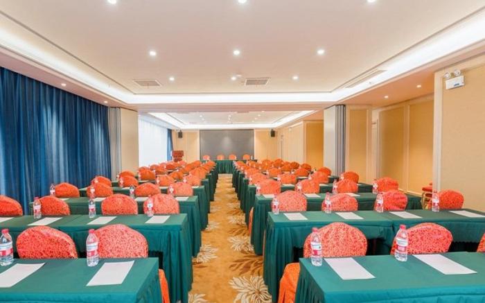 Vienna International Hotel Hefei Binhu Provincial Government Tangxihe Park Metro Station