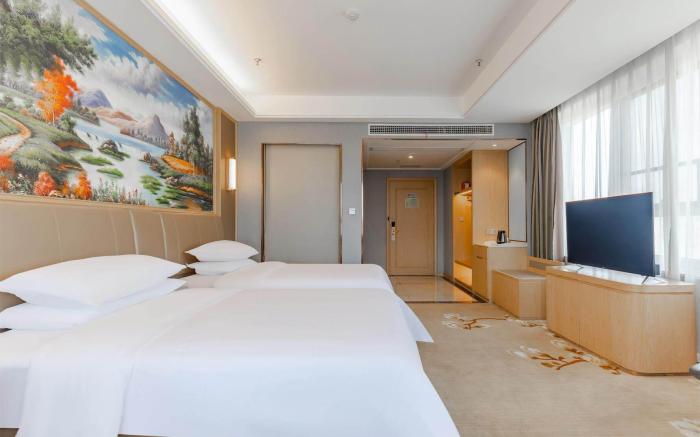 Vienna International Hotel Hefei Binhu Provincial Government Tangxihe Park Metro Station