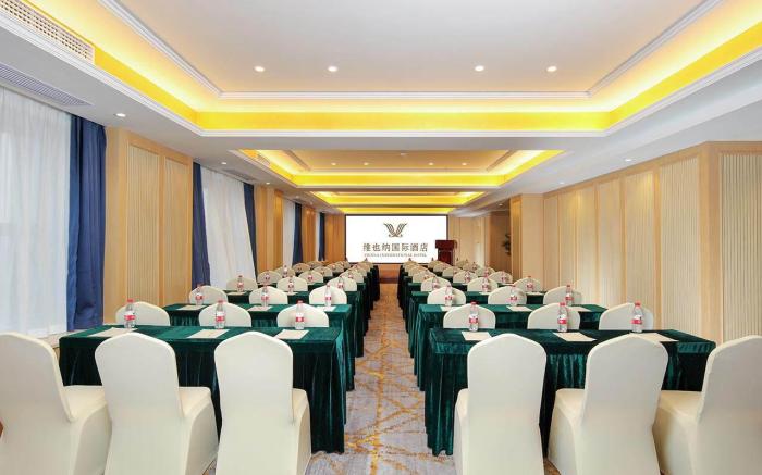 Vienna International Hotel Anhui Huainan Wanda Plaza High-speed Railway East Station