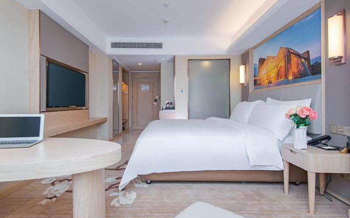 Vienna International Hotel Wuhan Optics Valley Square