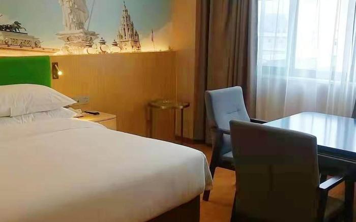 Vienna 3 Best Hotel Jiangsu Taizhou Railway Station Passenger Transport Center