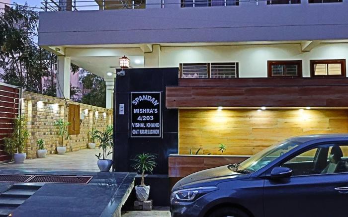 Bed & Breakfast | Entire 1bhk Flat |With Caretaker