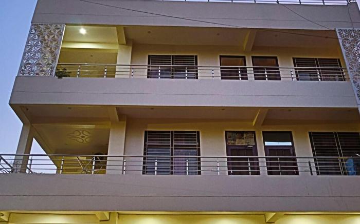 Bed & Breakfast | Entire 1bhk Flat |With Caretaker