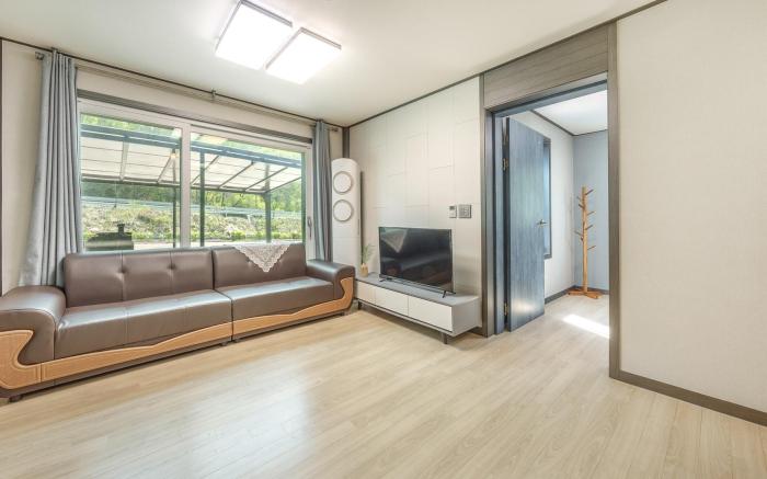 Hongcheon Pension 150