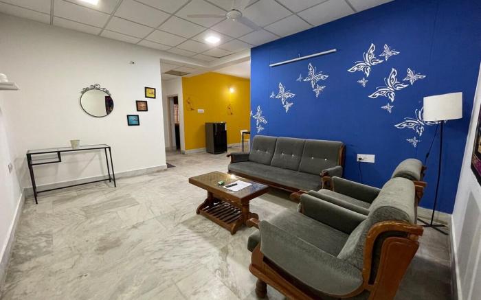 Cozy 2BHK with free parking
