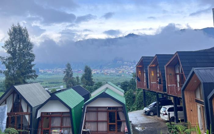 Villa cabin hillside dieng