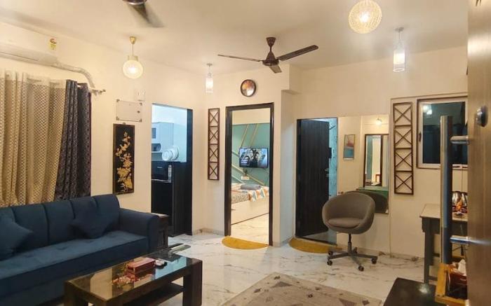 Elegant 1BHK - Bandra W- Close to Lilavati hosp.