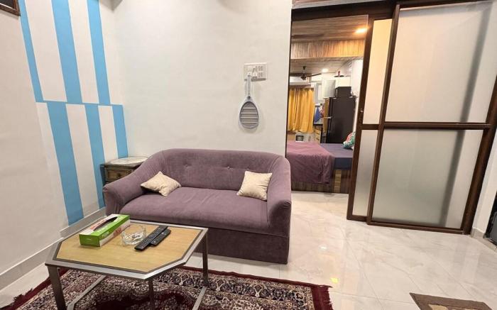 Cozy 1bhk Apartment close to Carter rd. Bandra w