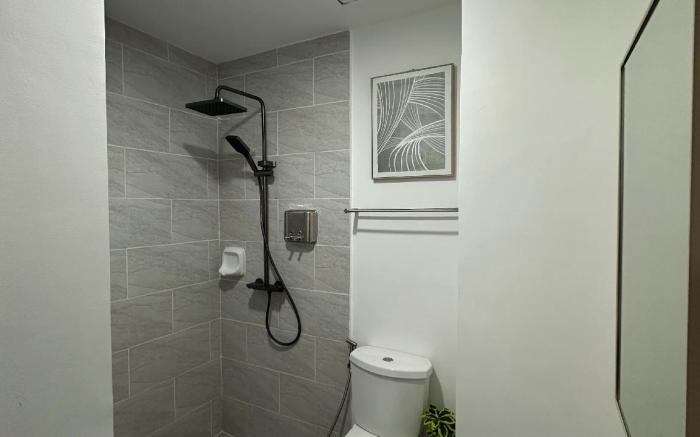 JNest Cozy Condo