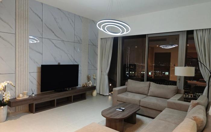 Luxury 2BR Apartment Burj Khalifa & Fountain Views