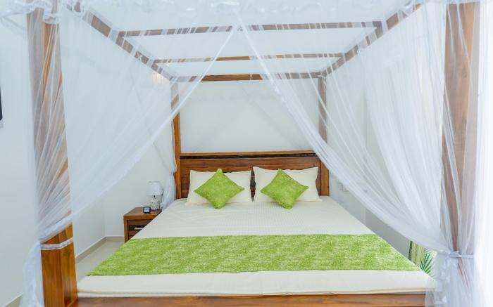 Green Retreat: 2BR Hideout