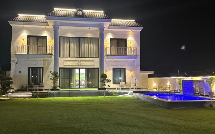 Peacock Bay Villa Holiday Home