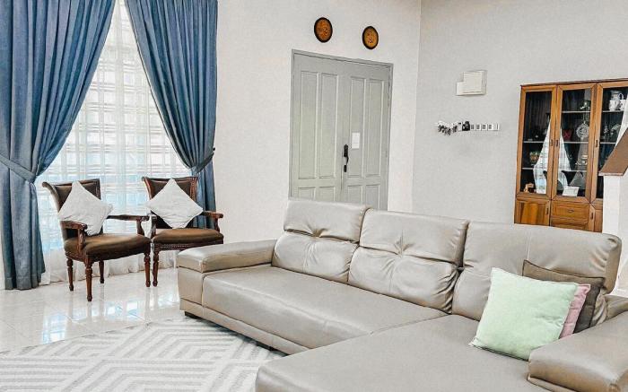 Cahaya Melissa Homestay Private Pool (Muslim Only)