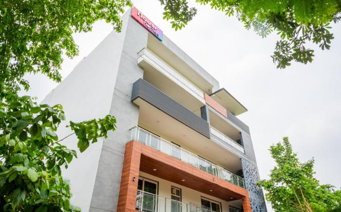 Housr 1RK & 1BHK Apartment Sector 28 Near Galleria Market 