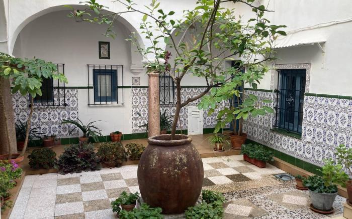 Charming 1900 Andalusian Apartment in Arcos de la Frontera