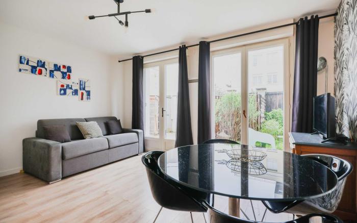 Amazing Duplex with Sauna 1BR/4P in  city of Orly