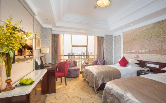 Huachen International Hotel