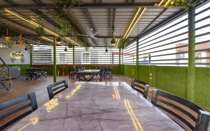FabHotel Mahadev Palace, Bhupatwala