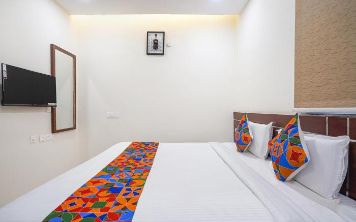 FabHotel Prime Cozy Prime - Nr Hitech City Metro Station