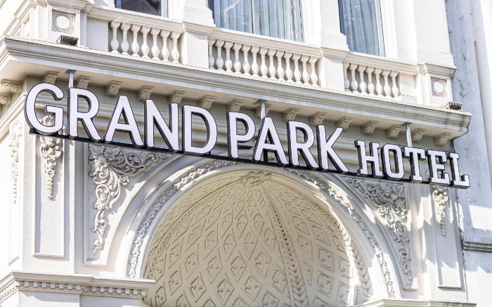 Luxury Saigon Grand Park Hotel 