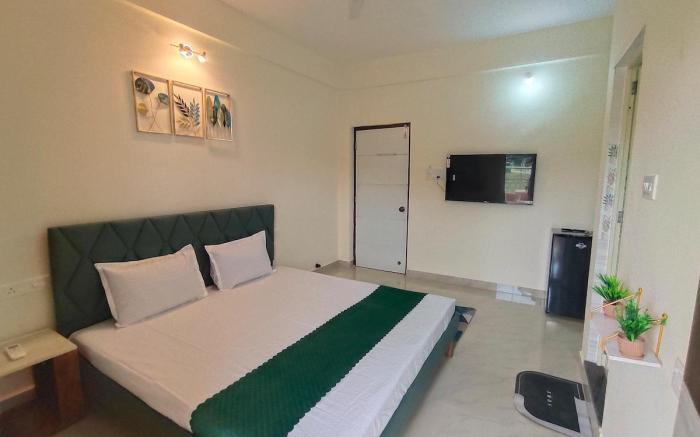Suite Room with AC, Backup, Near Beach,102