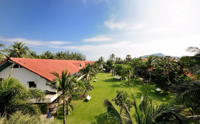 Dolphin Bay Beach Resort