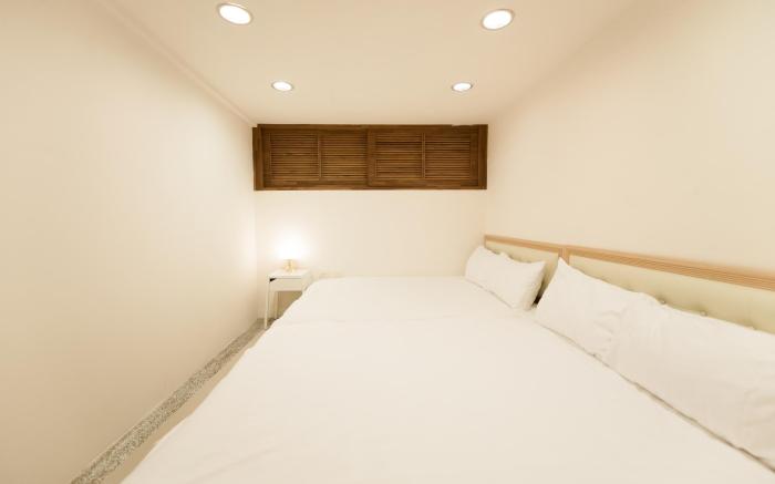 KM0116 Cozy Apt. Near Ximen MRT 2 rooms 2-6ppl
