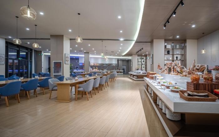 Guanghan Exhibition International Hotel