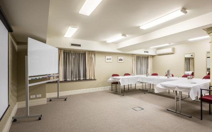 Launceston Central Apartment Hotel